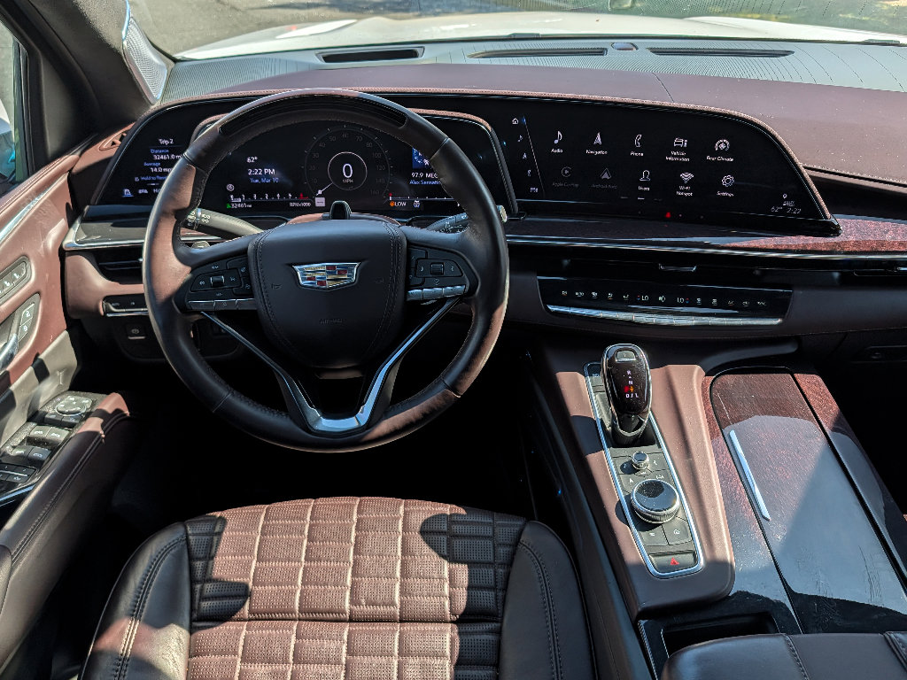 Used 2022 Cadillac Escalade ESV Sport Platinum w/ LPO, ONYX Package image 32