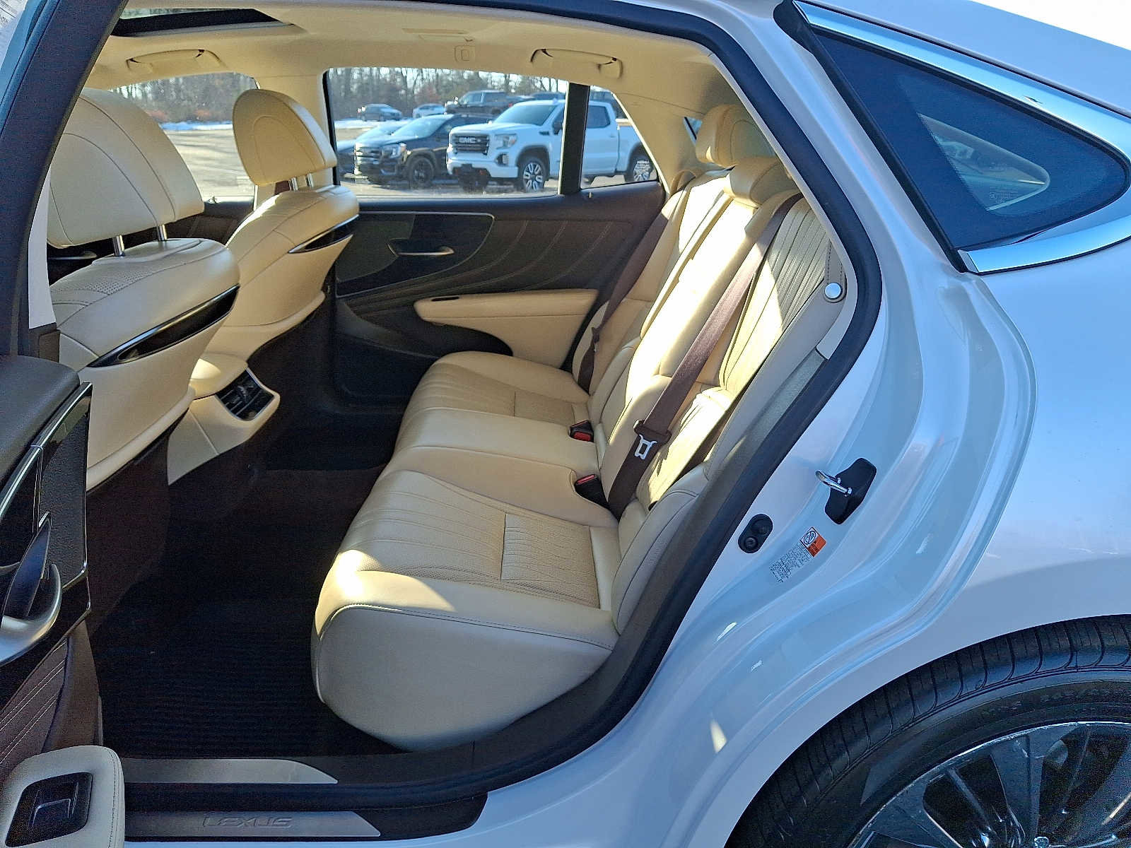 Used 2020 Lexus LS 500 image 10