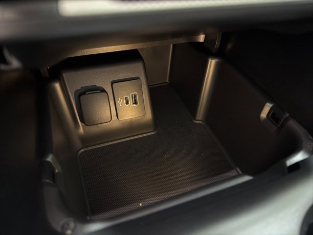 New 2025 Ford Explorer ST-Line w/ Premium Package image 26