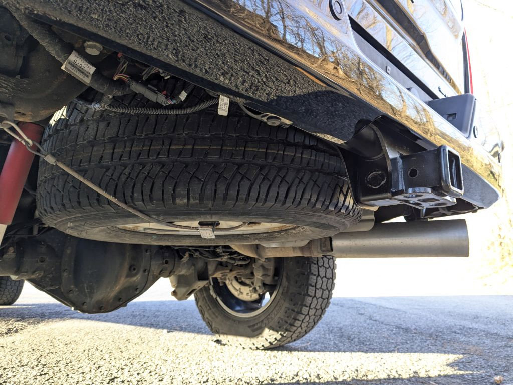 Certified 2022 GMC Sierra 3500 Denali w/ Denali Black Diamond Edition image 38