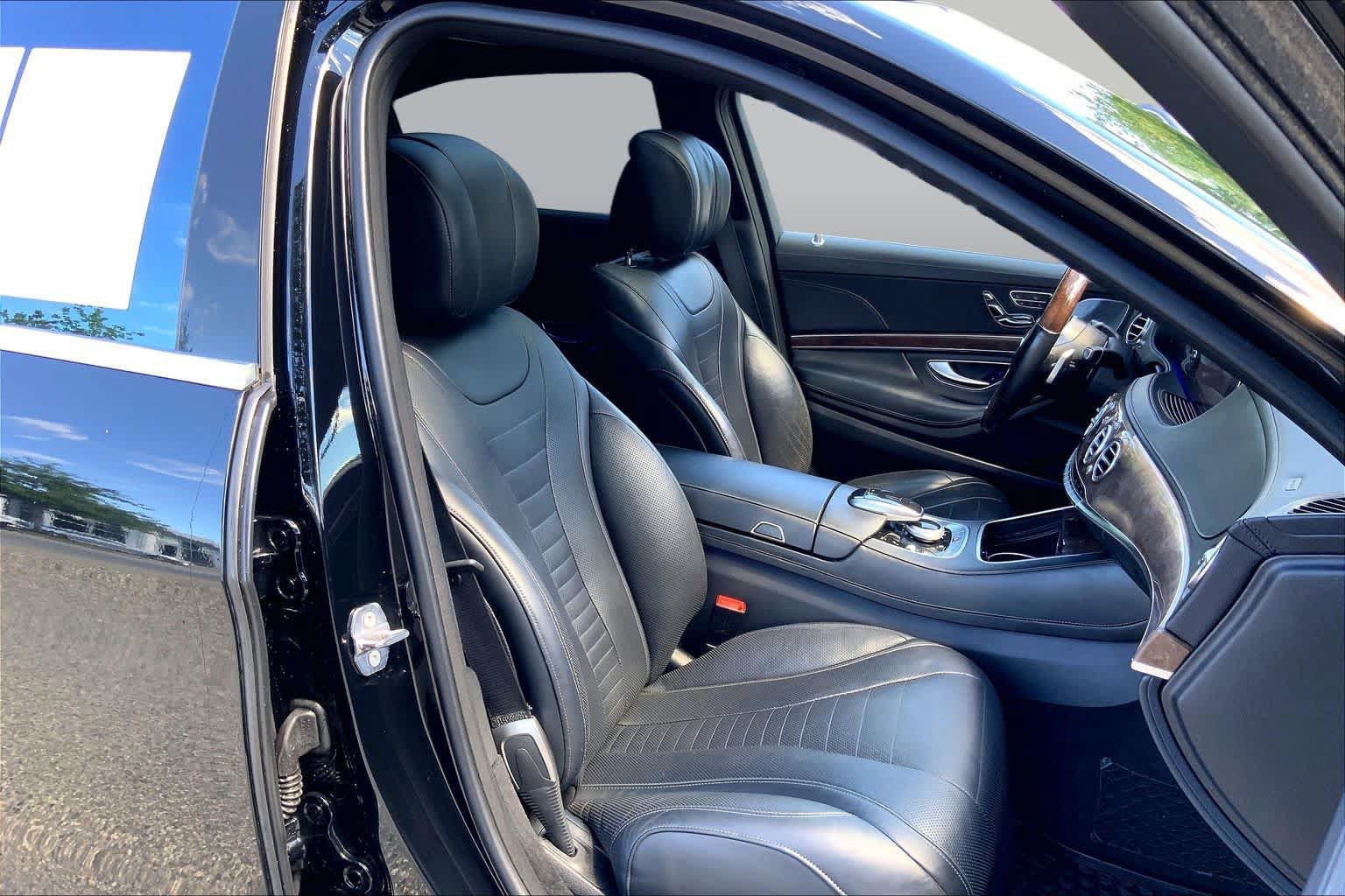 Used 2019 Mercedes-Benz S 560 4MATIC Sedan image 8