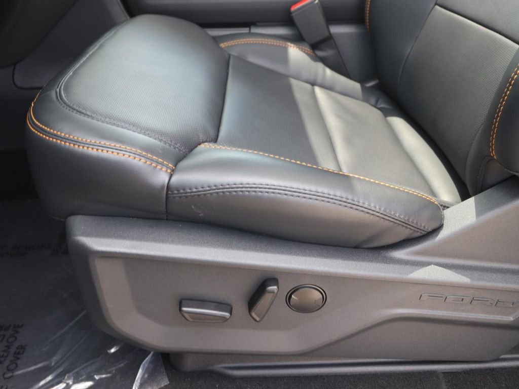 New 2026 Ford Expedition Tremor image 19
