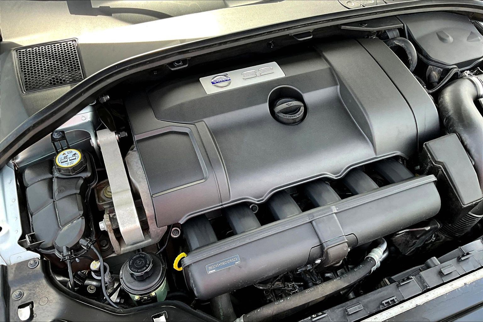 Used 2013 Volvo XC70 3.2 image 30