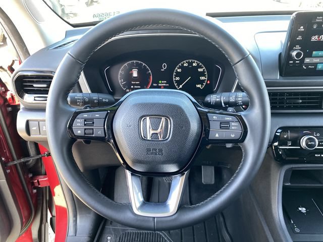 Used 2025 Honda Pilot EX-L image 32