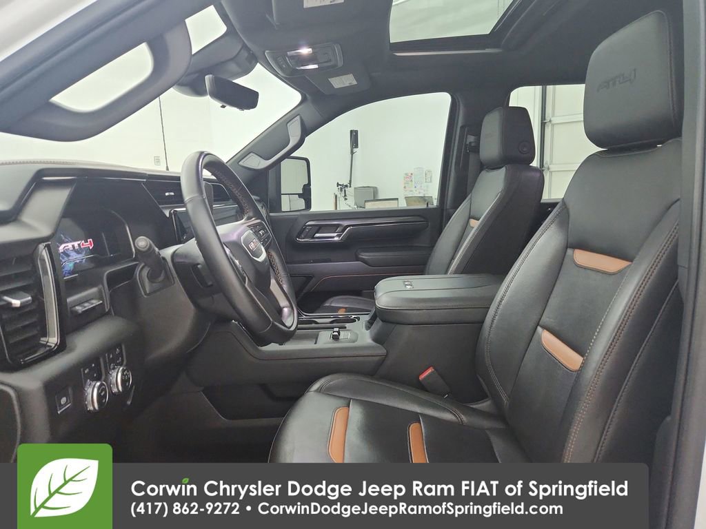 Used 2024 GMC Sierra 3500 AT4 w/ AT4 Premium Plus Package AWD/4WD image 10