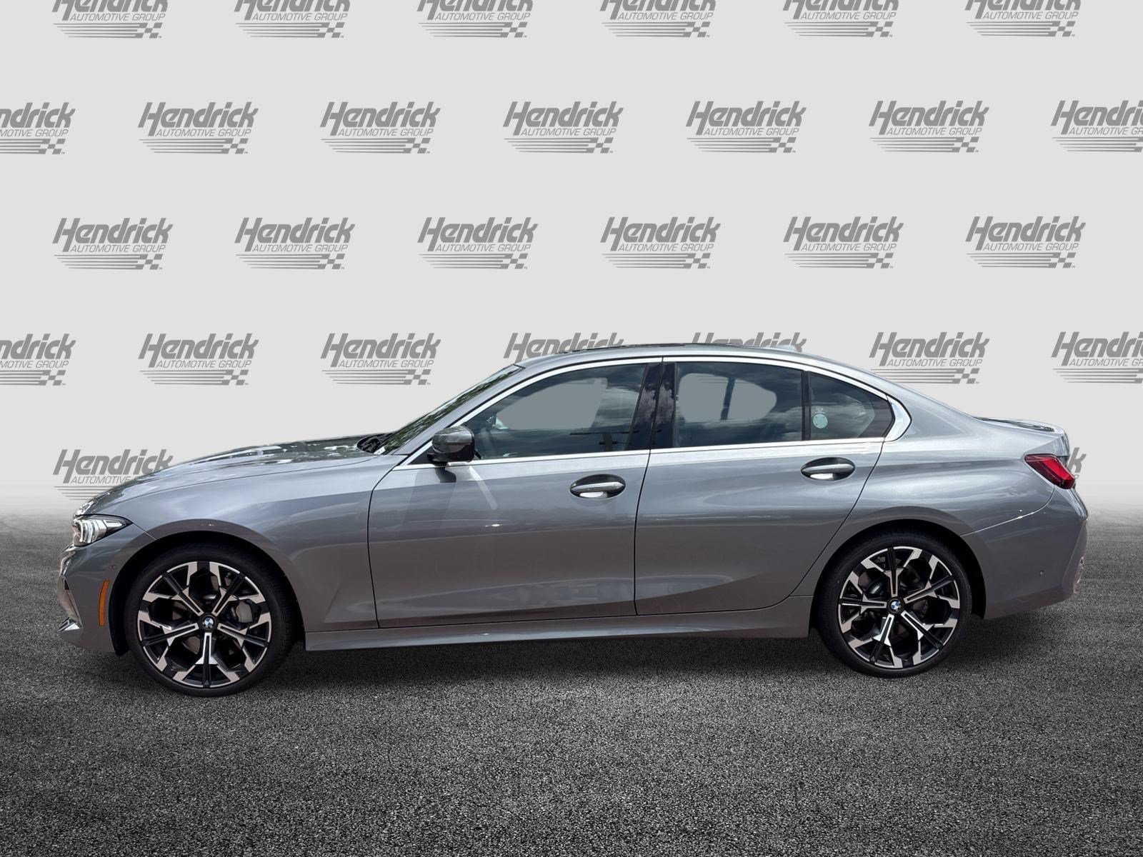 Used 2025 BMW 330i Sedan RWD image 7