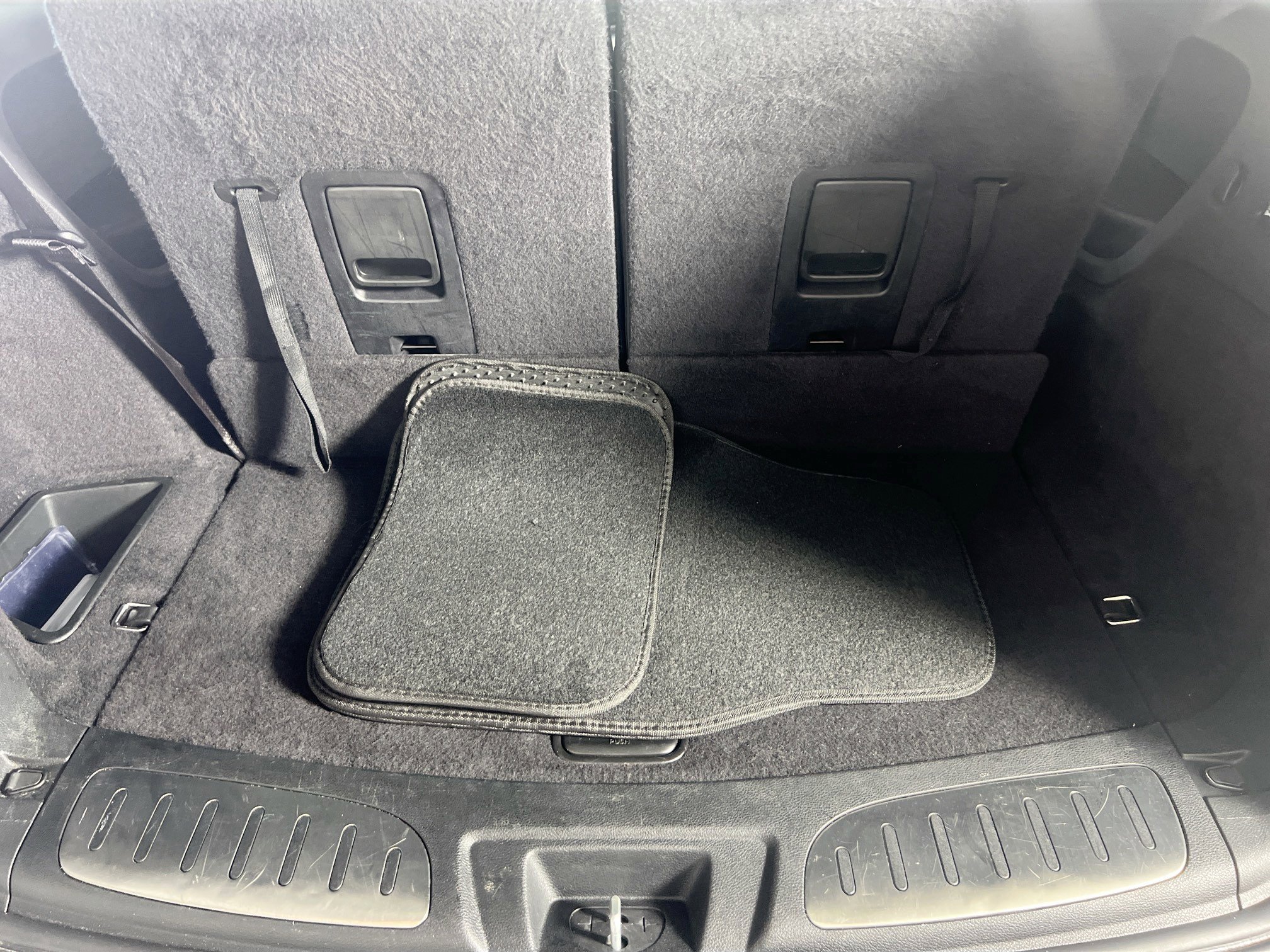 Used 2022 Dodge Durango R/T w/ Blacktop Package image 27