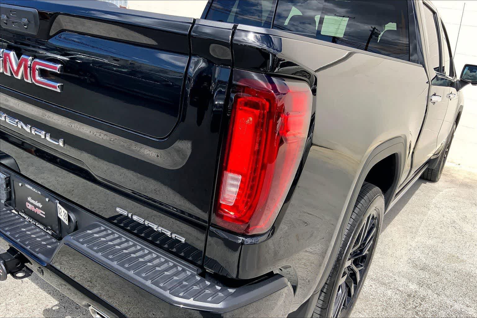 Used 2026 GMC Sierra 1500 Denali w/ Technology Package AWD/4WD image 32