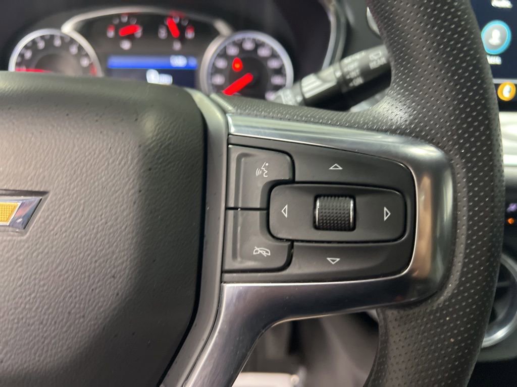 Used 2025 Chevrolet Blazer LT image 27