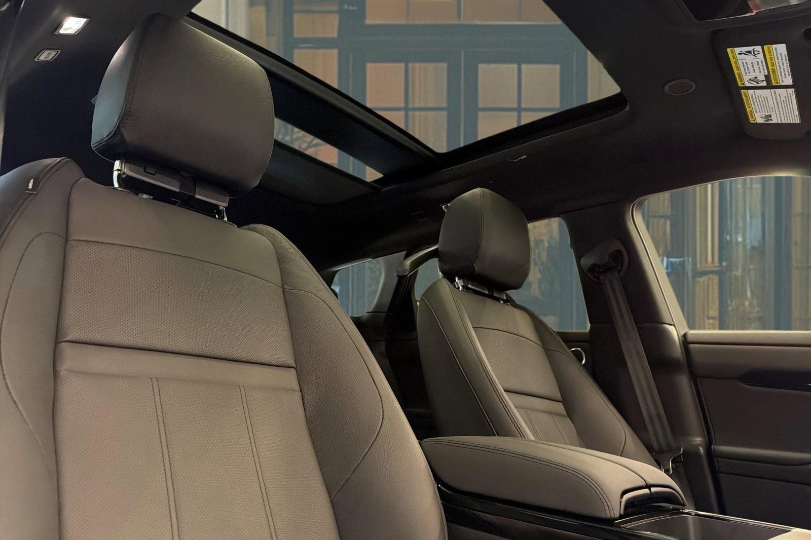 New 2026 Land Rover Range Rover Evoque Dynamic SE AWD/4WD image 27