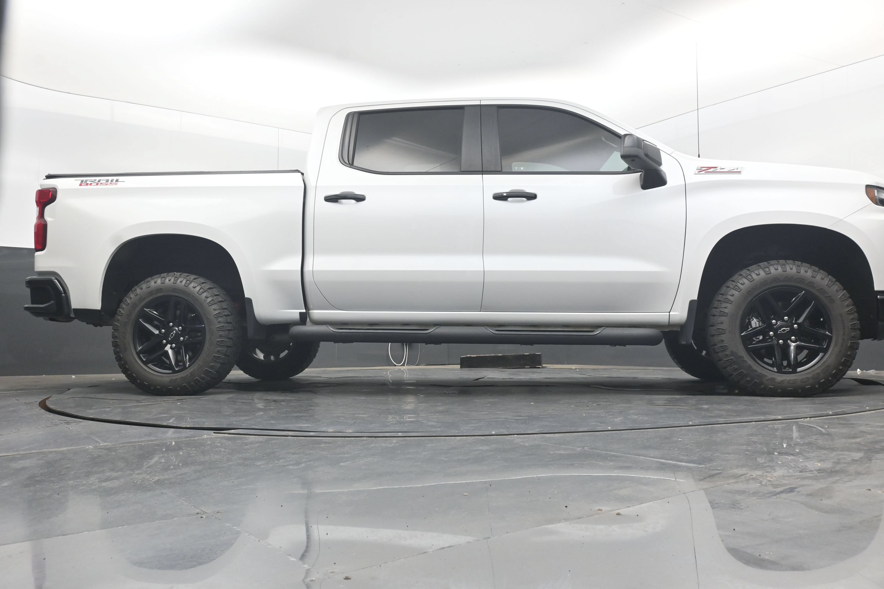 Used 2020 Chevrolet Silverado 1500 LT Trail Boss AWD/4WD image 30