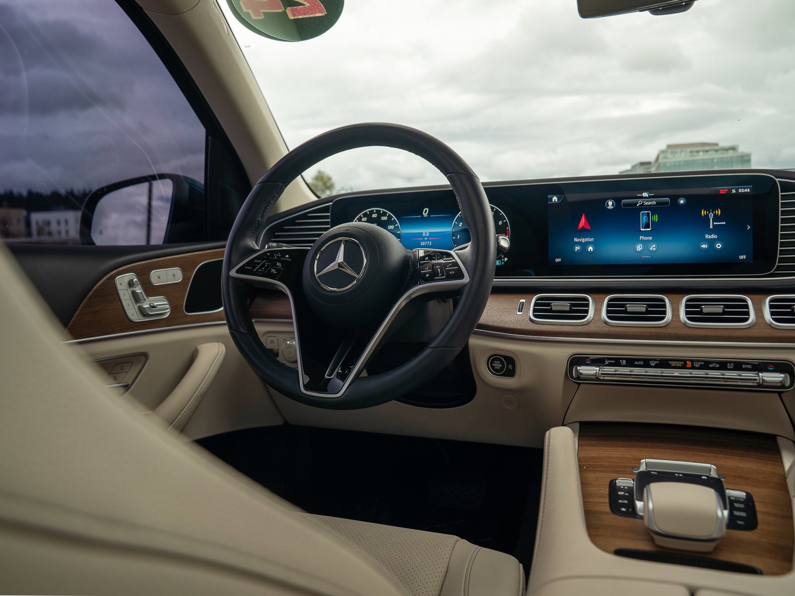 Certified 2024 Mercedes-Benz GLE 350 4MATIC w/ Winter Package image 20