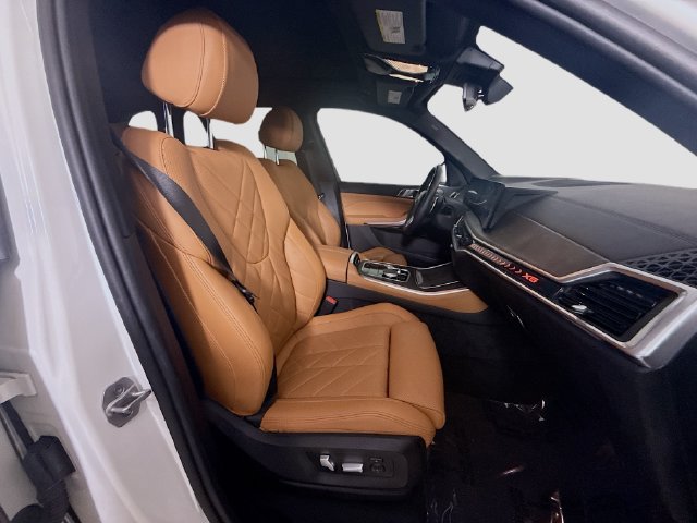 Used 2024 BMW X5 xDrive40i w/ Parking Assistance Package AWD/4WD image 28