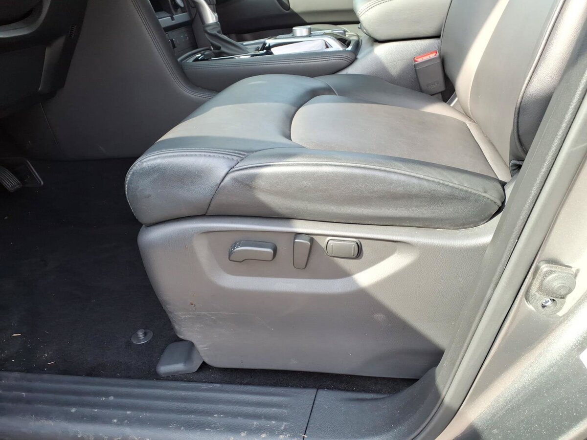 Used 2024 Nissan Armada SV w/ Cargo Package AWD/4WD image 22
