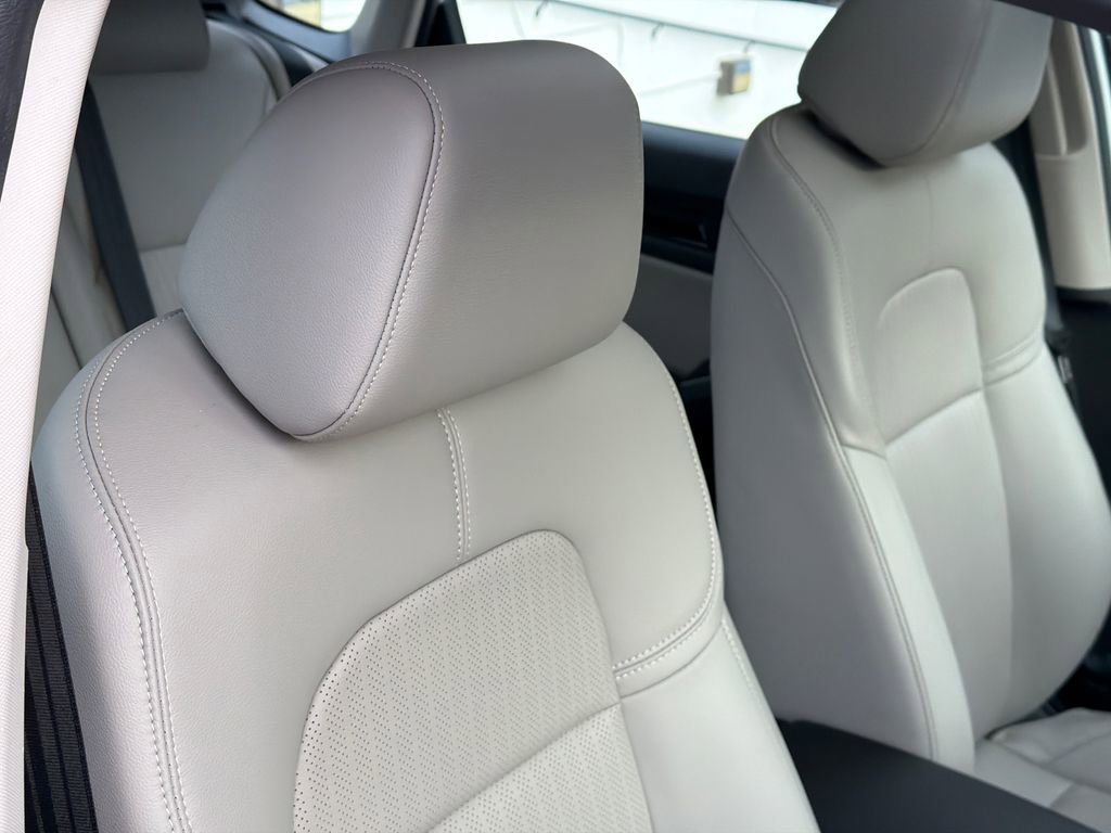 Used 2024 Honda Civic Touring image 9