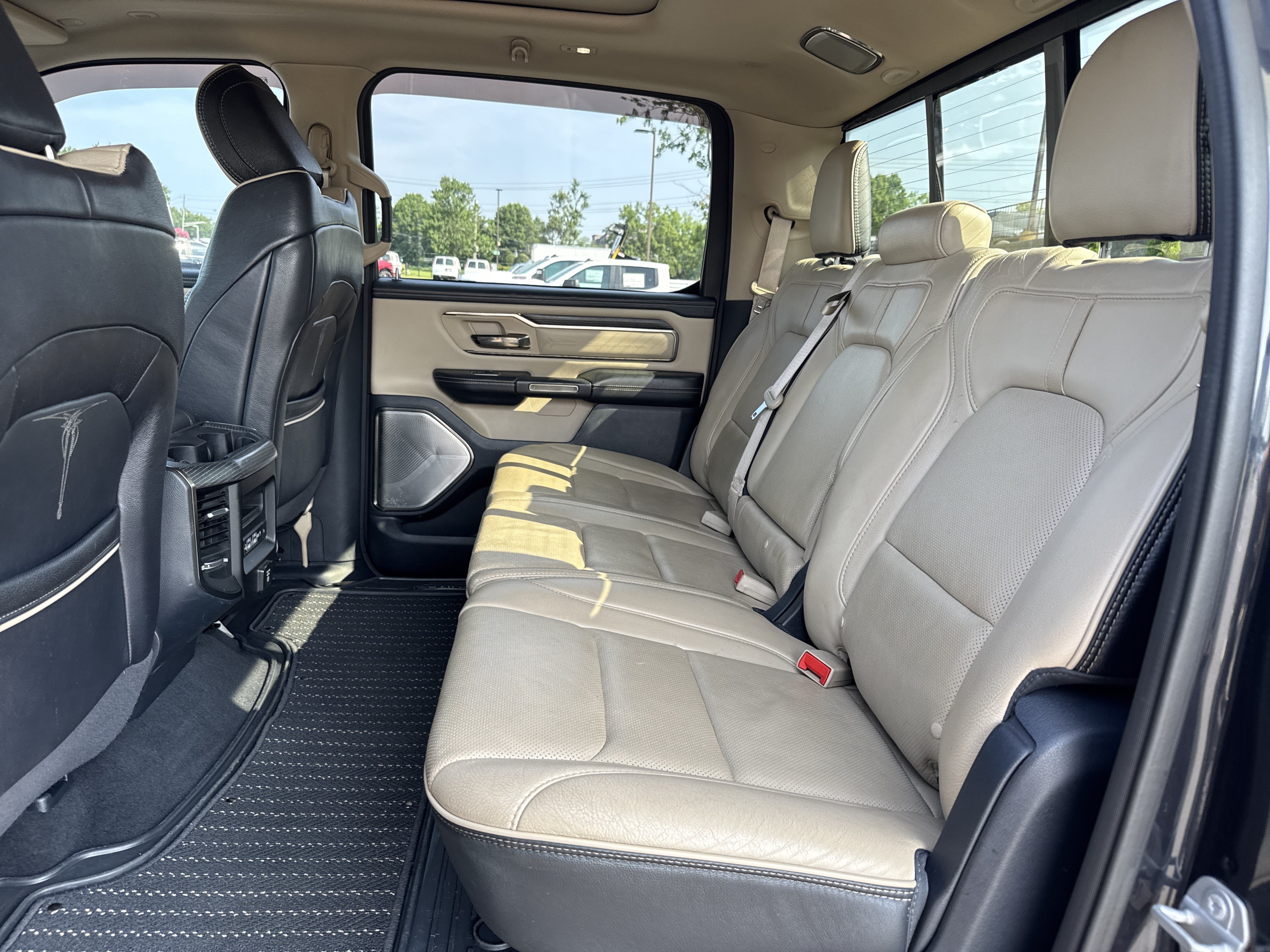 Used 2019 RAM 1500 Limited AWD/4WD image 30