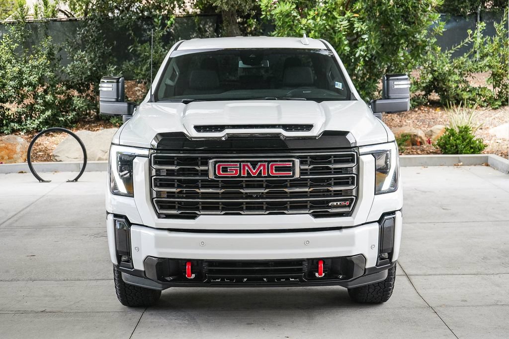 Used 2026 GMC Sierra 2500 AT4 AWD/4WD image 2