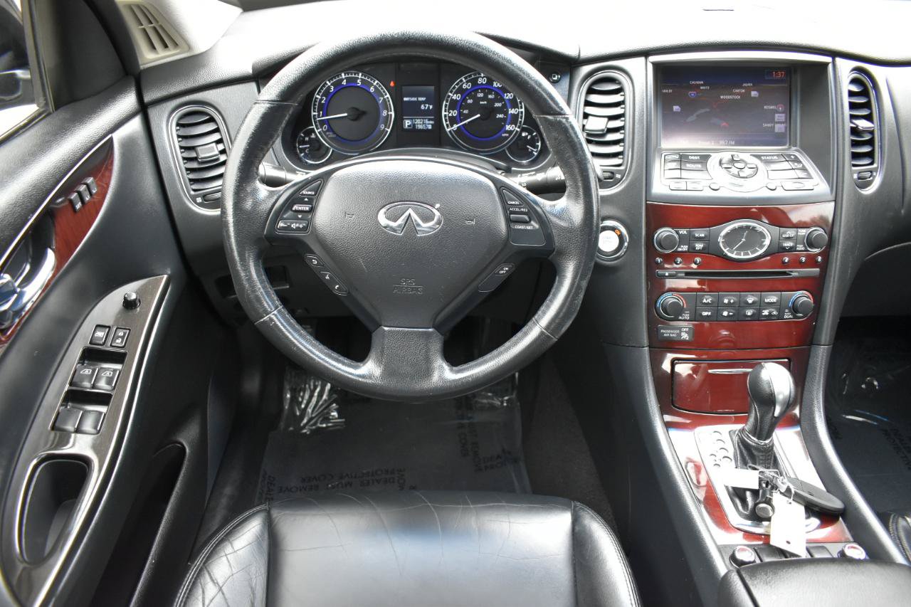 Used 2017 INFINITI QX50 2WD w/ Premium Plus Package image 12