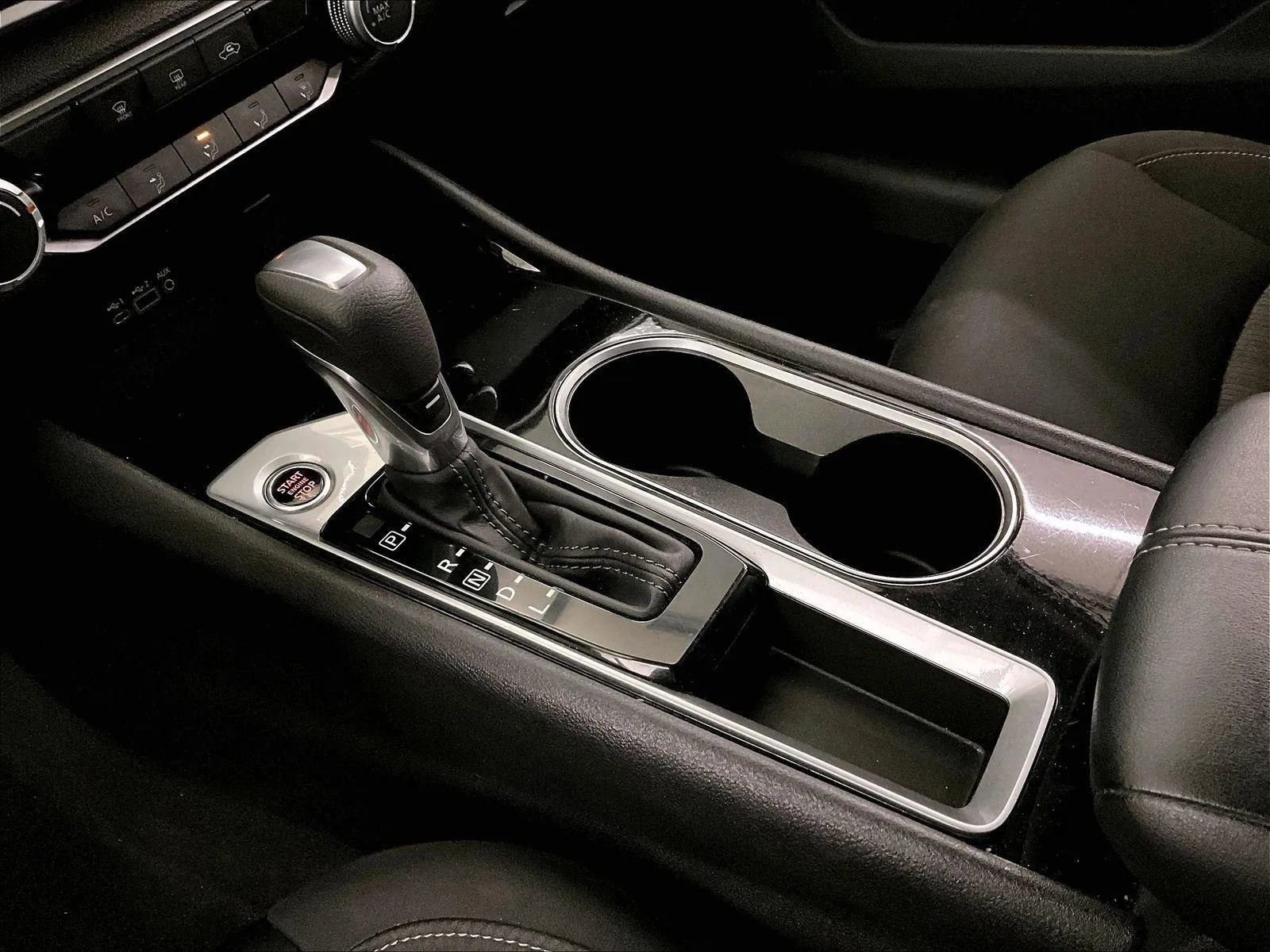 Used 2024 Nissan Altima 2.5 SV image 16