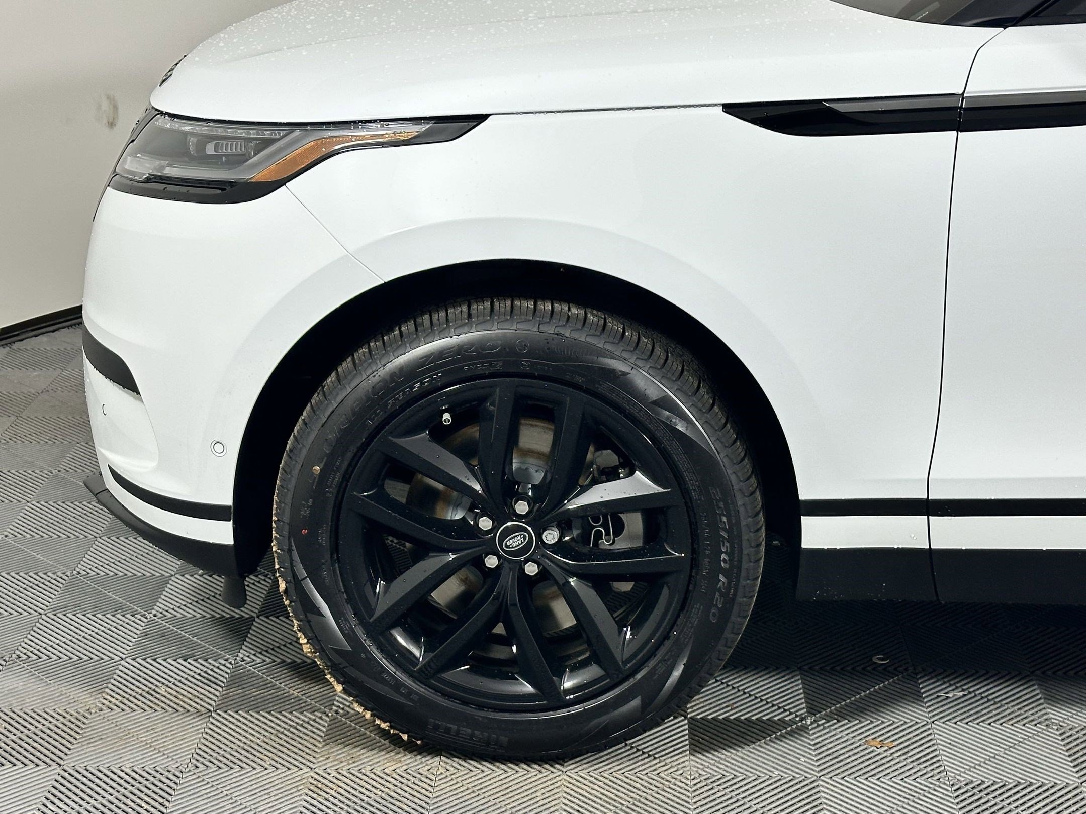 New 2026 Land Rover Range Rover Velar S image 10