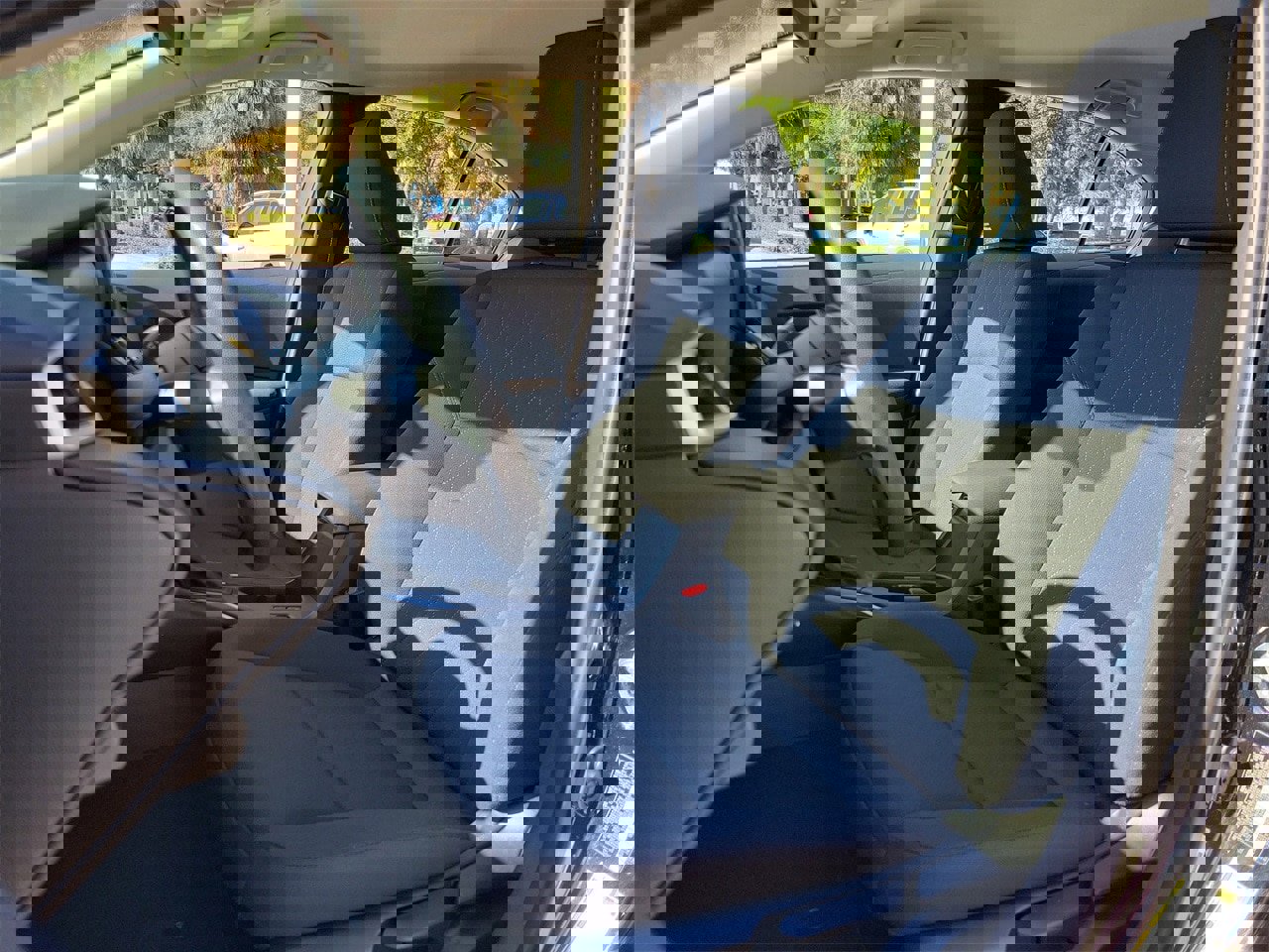 Used 2025 Toyota Corolla LE image 16