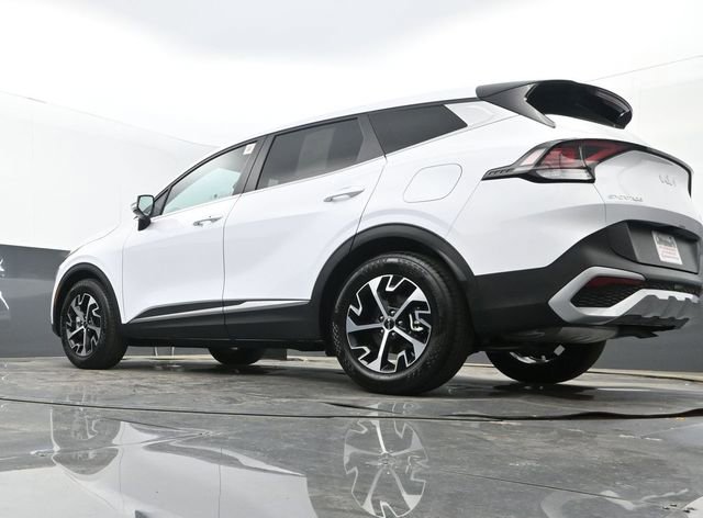 Used 2025 Kia Sportage EX image 24