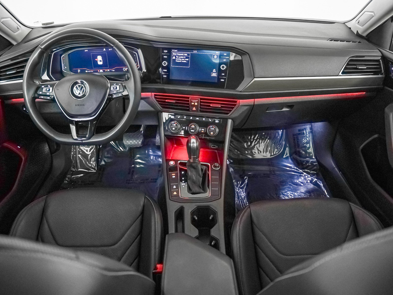 Used 2019 Volkswagen Jetta SEL Premium image 12