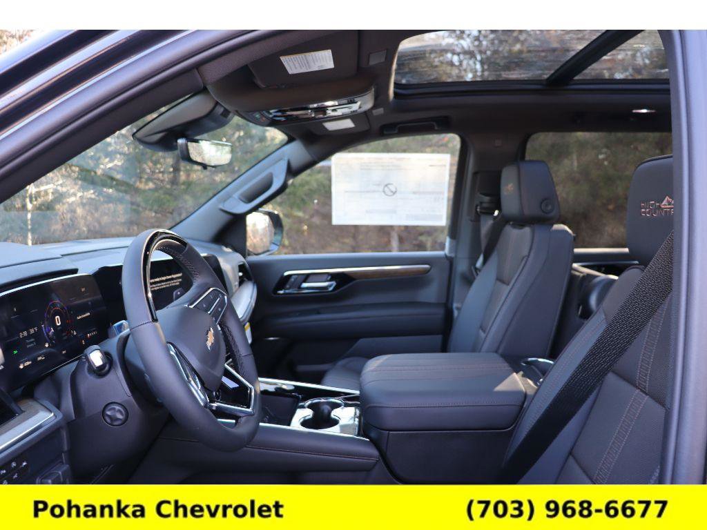 New 2026 Chevrolet Suburban High Country image 23