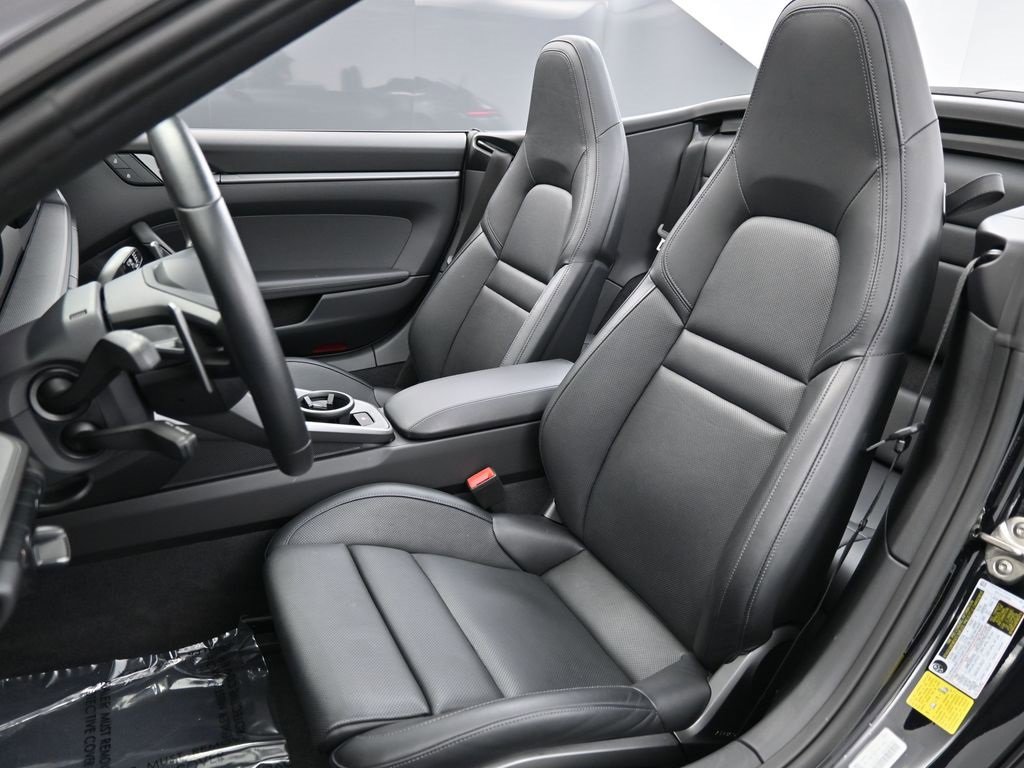 Used 2024 Porsche 911 Carrera S image 5