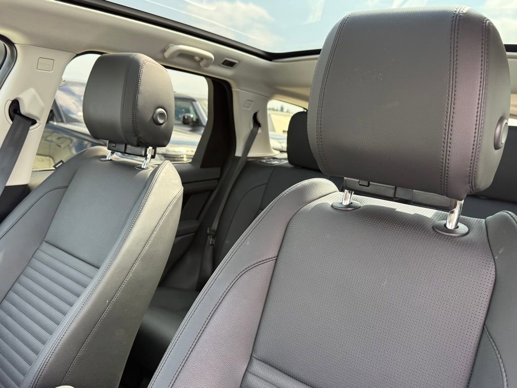Used 2024 Land Rover Discovery Sport S image 13