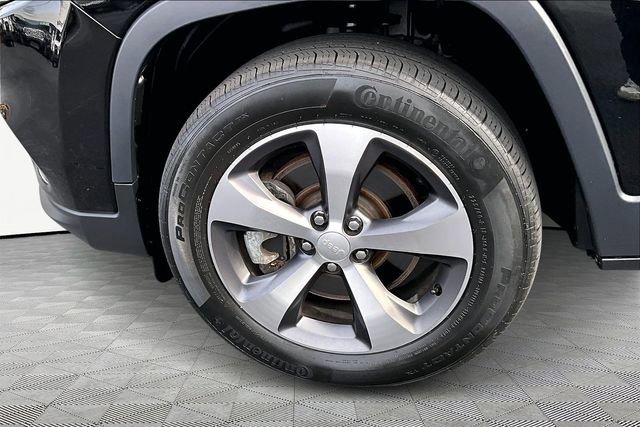 Used 2022 Jeep Cherokee Limited image 22