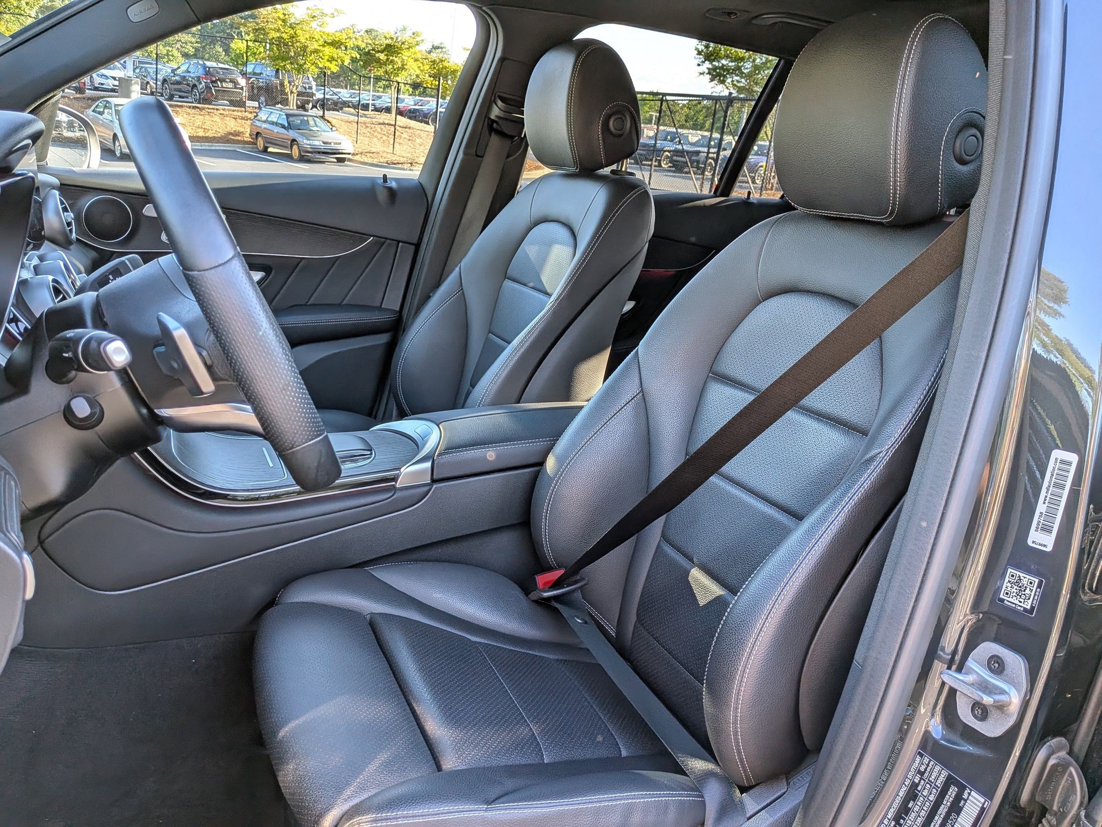 Used 2022 Mercedes-Benz GLC 300 4MATIC image 13
