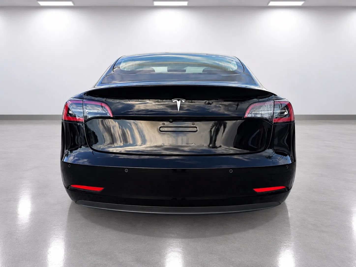 Used 2018 Tesla Model 3 Mid Range RWD image 6
