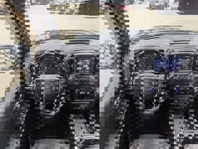 Used 2020 GMC Sierra 1500 AT4 w/ AT4 Premium Package image 3