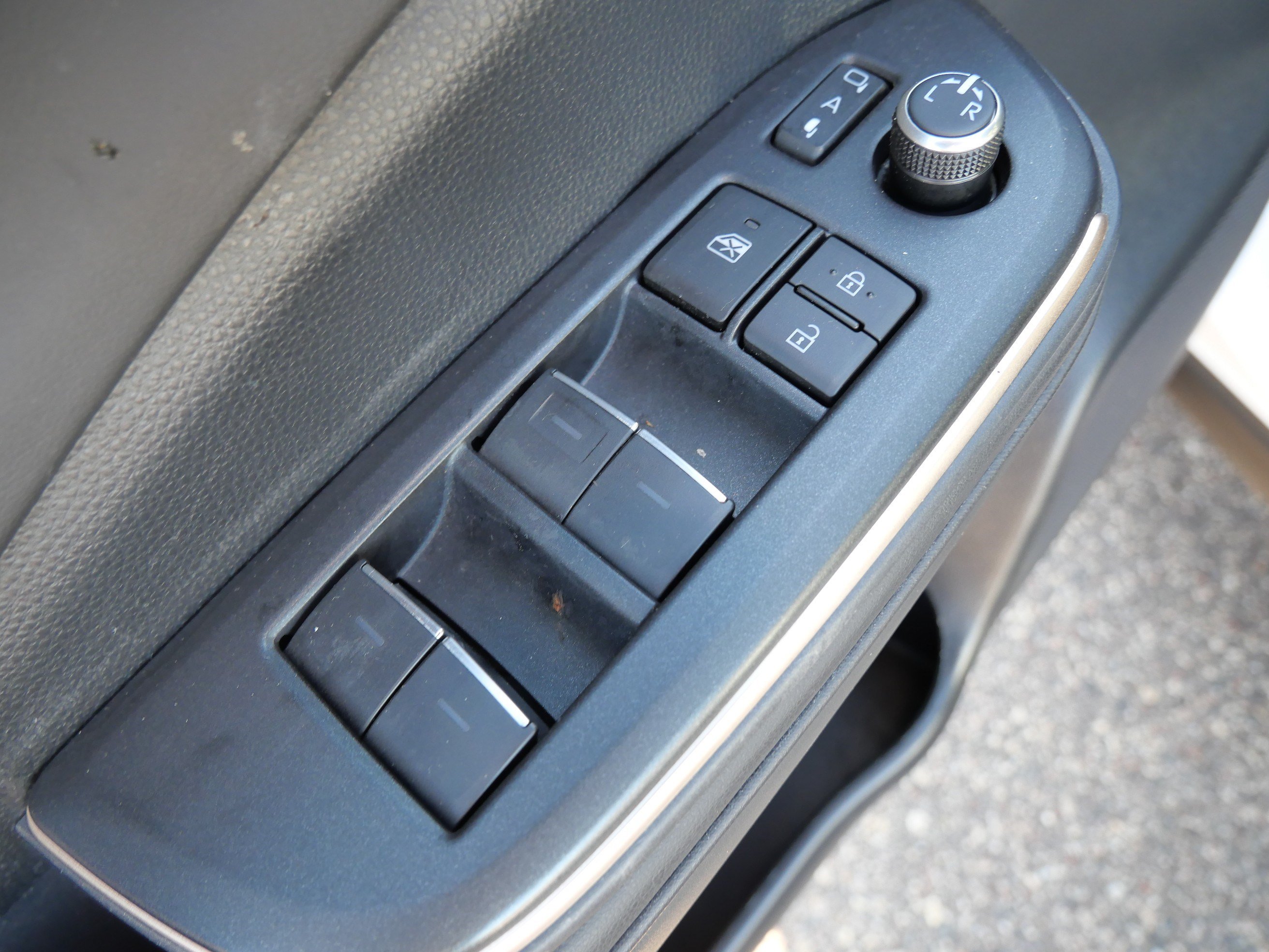 Used 2023 Toyota Crown AWD/4WD image 20
