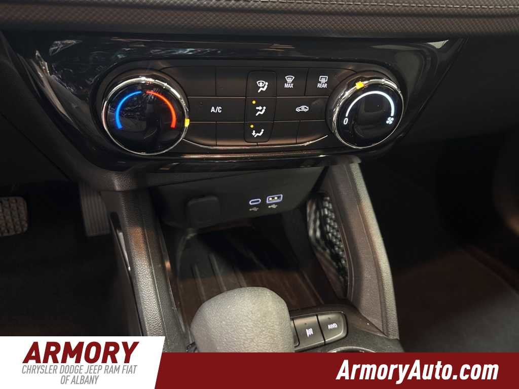 Used 2024 Chevrolet TrailBlazer LT image 18