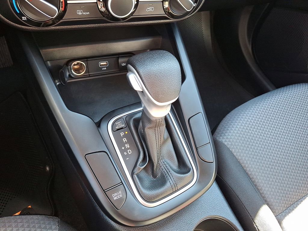 Certified 2025 Kia Soul LX image 4