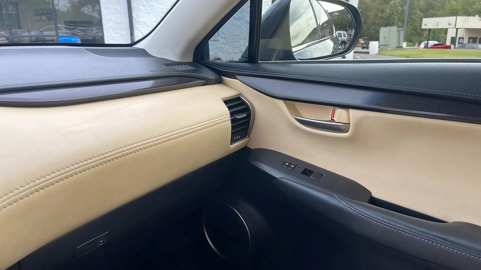 Used 2015 Lexus NX 200t FWD image 14