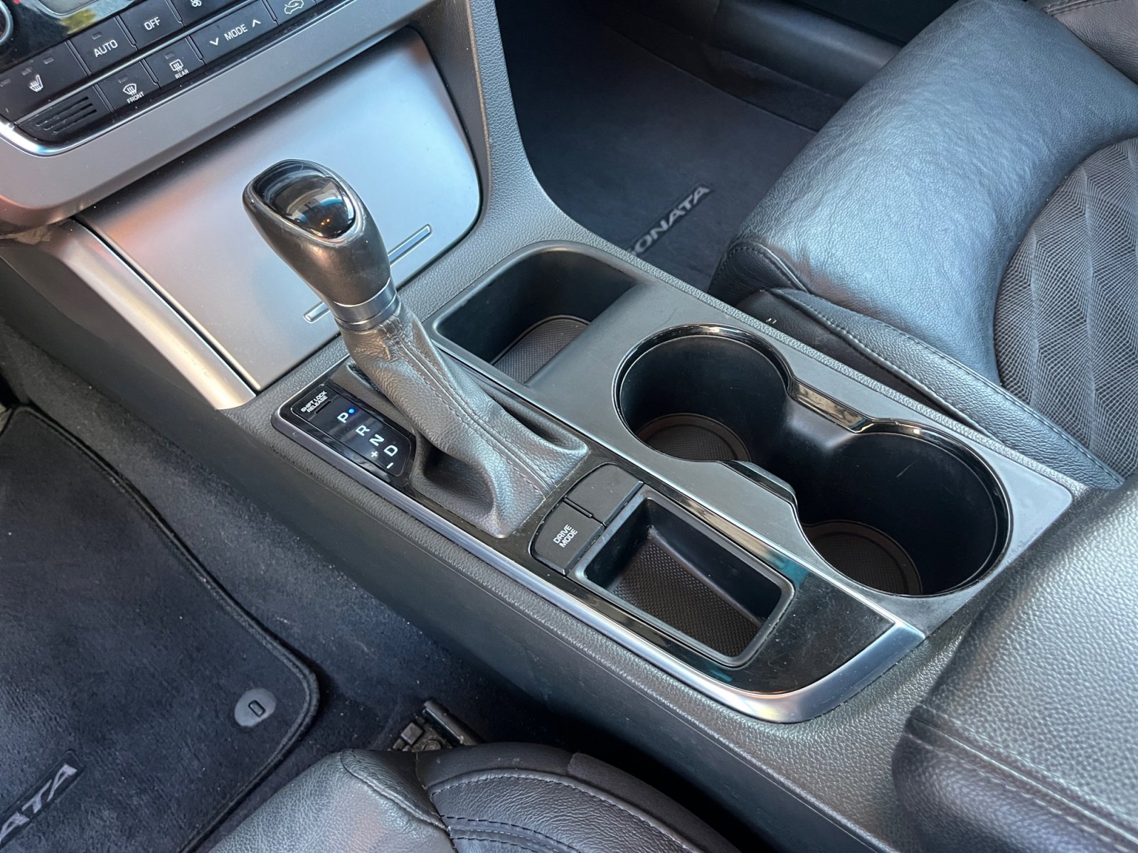 Used 2015 Hyundai Sonata Sport w/ Option Group 03 FWD image 23
