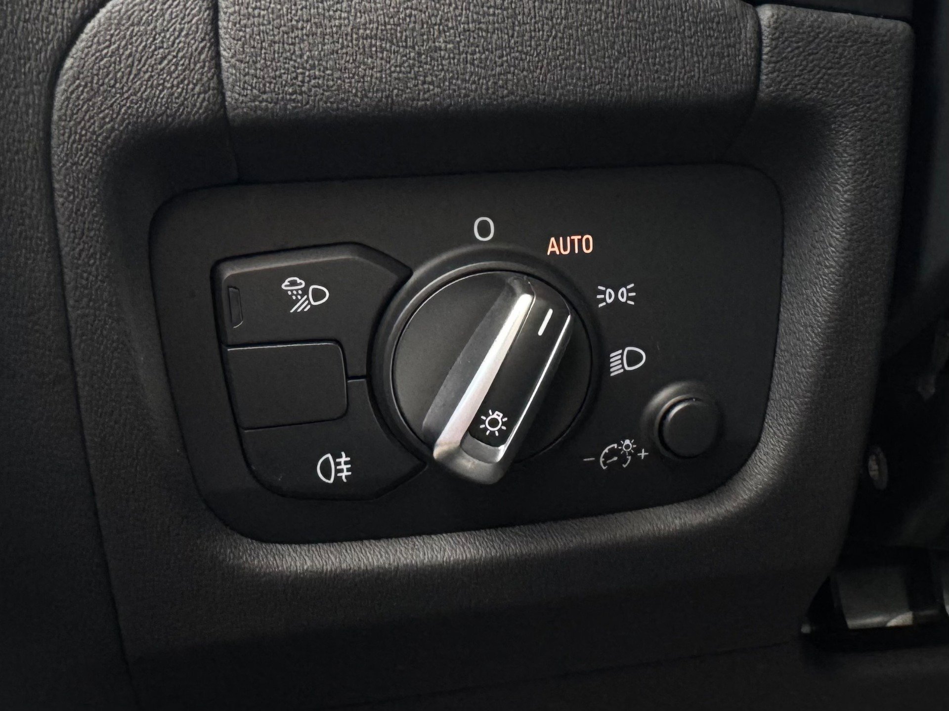 Used 2018 Audi R8 V10 image 18