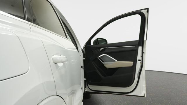 Used 2020 Audi Q3 2.0T Premium w/ Convenience Package image 35