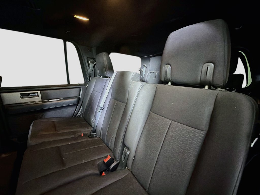 Used 2017 Ford Expedition XLT RWD image 23