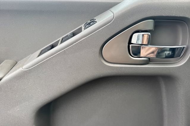 Used 2017 Nissan Frontier SV image 11