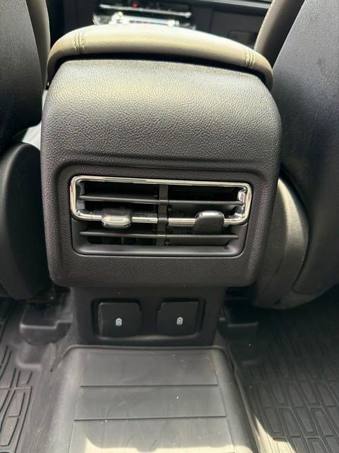 Used 2024 Lincoln Corsair Reserve w/ Equipment Group 201A FWD image 24