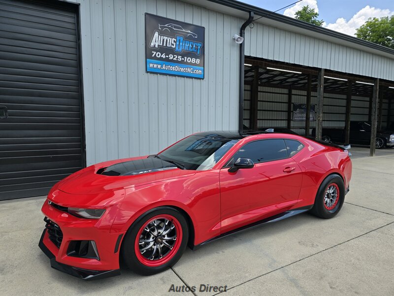 Used 2017 Chevrolet Camaro ZL1 RWD image 3