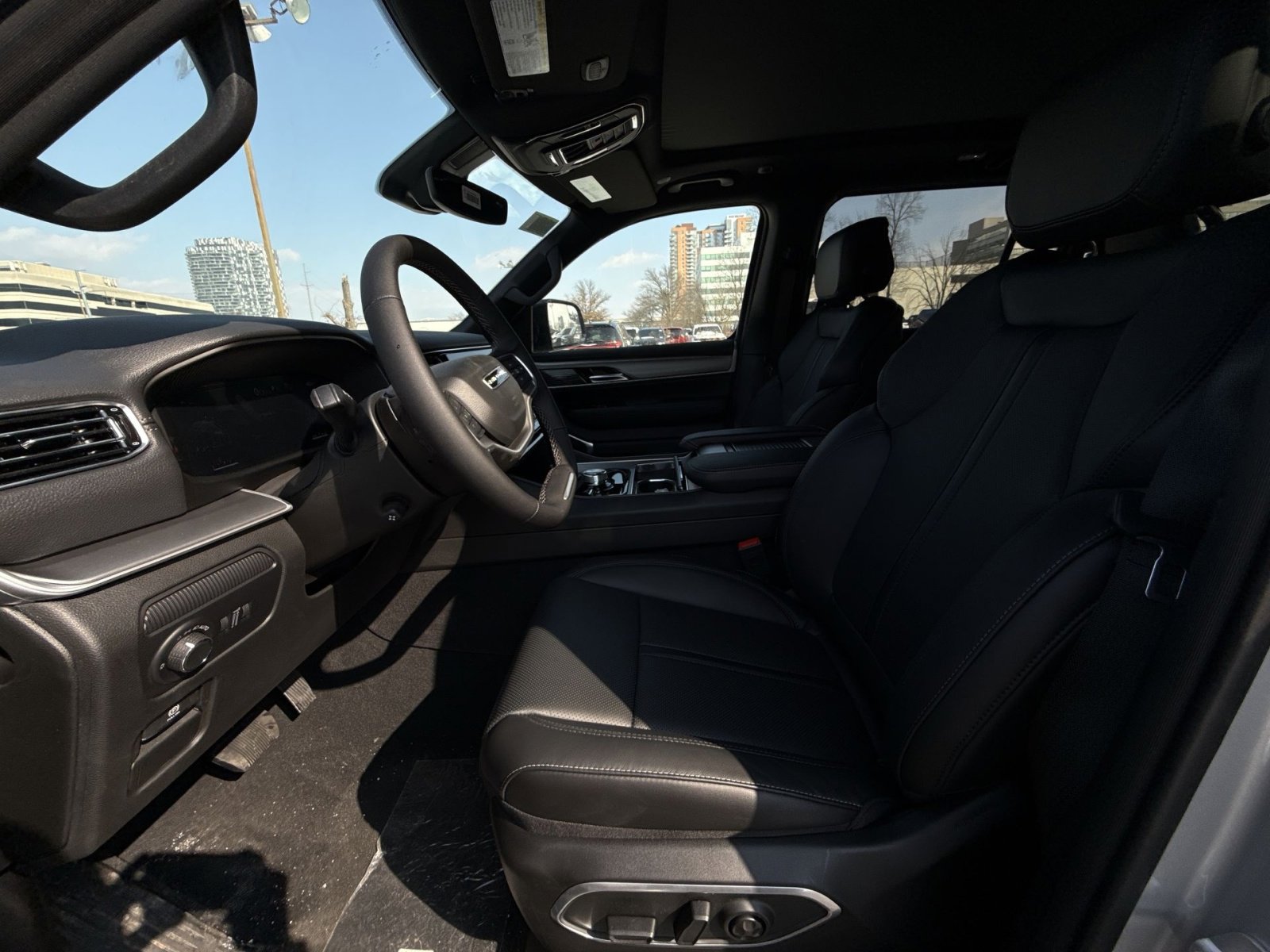 New 2026 Jeep Grand Wagoneer L 4WD w/ Premium Group I image 13