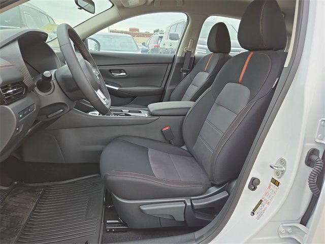 New 2025 Nissan Sentra SR w/ Midnight Edition image 10