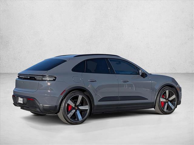 New 2025 Porsche Macan 4S Electric image 9