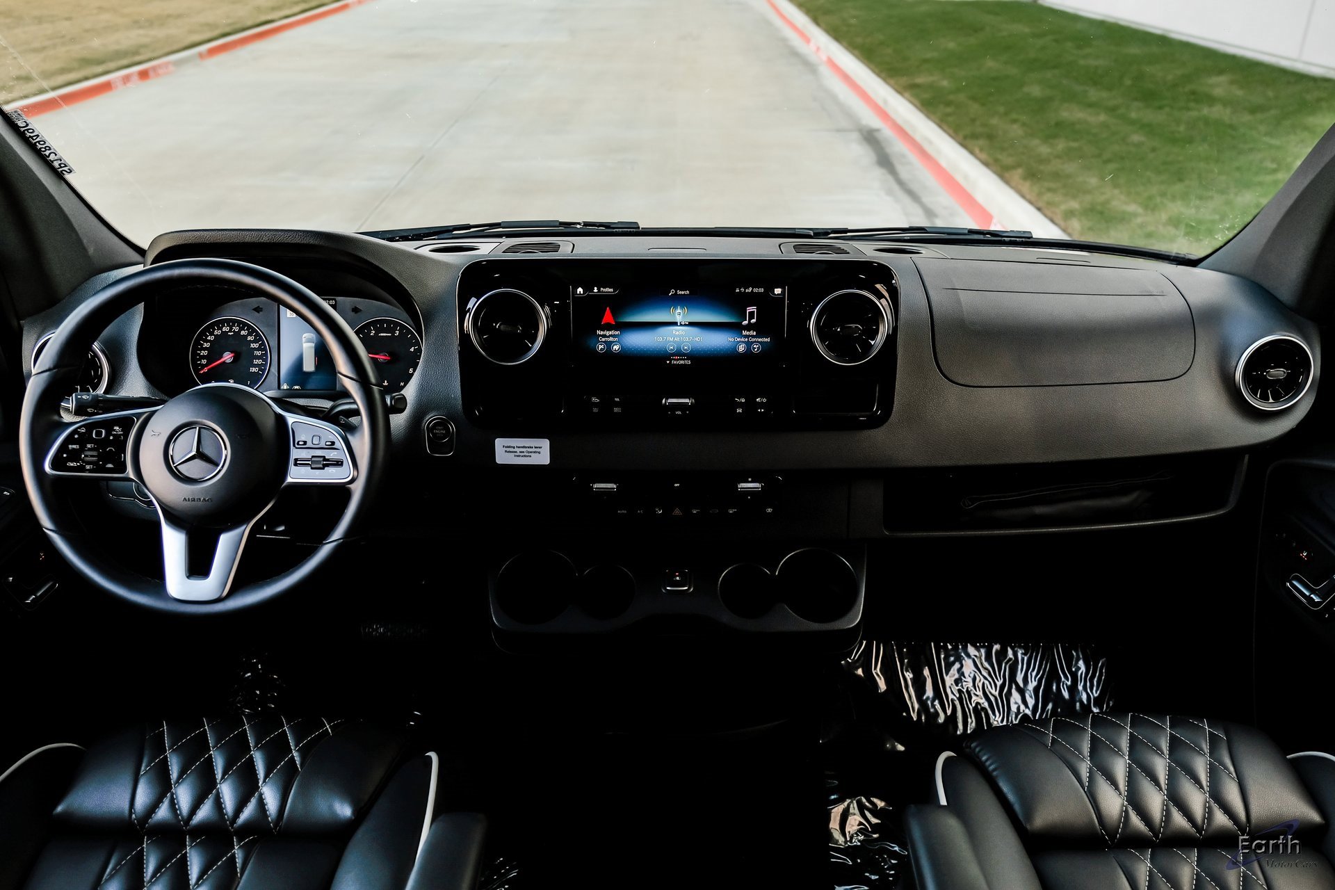 Used 2023 Mercedes-Benz Sprinter 3500 w/ Parking Package image 32