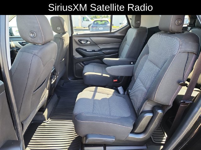 Used 2018 Chevrolet Traverse LT FWD image 25